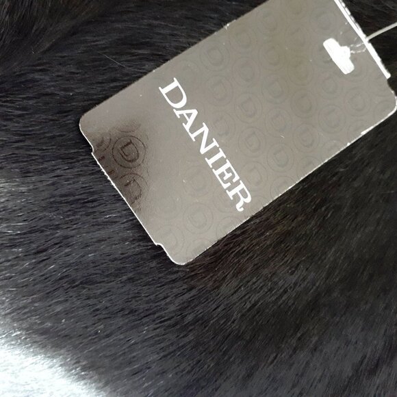 NWT Danier black fur leather mini skirt, 10 - Picture 6 of 10